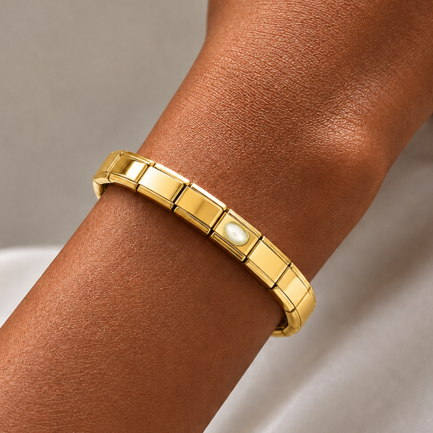 Elegant Pearl – gold Italian charm worn on an Italian charm bracelet