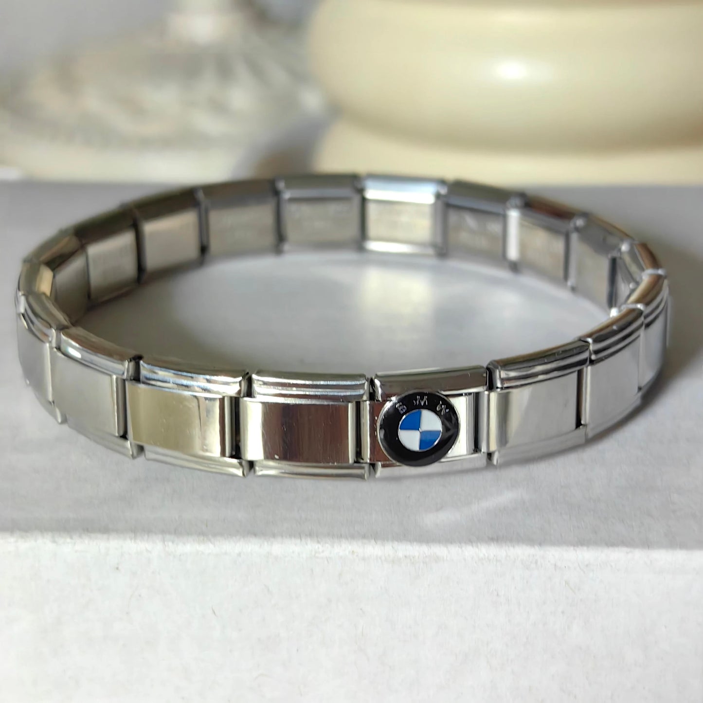 BMW - Silver Charm - Charmris