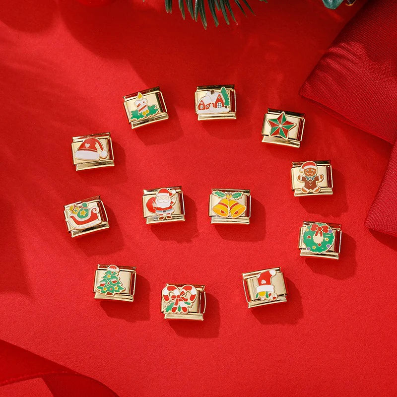 Festive Star – Gold Charm