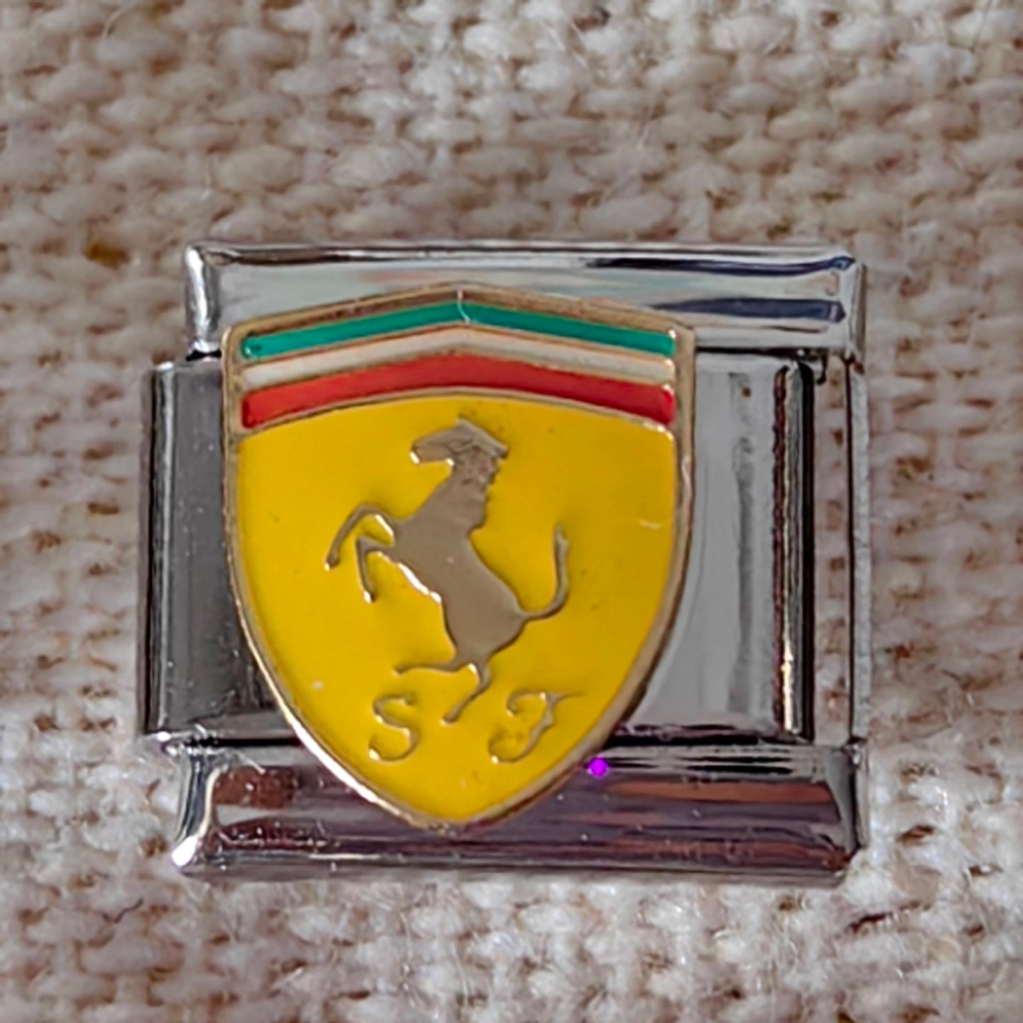 Ferrari - Silver Charm - Charmris