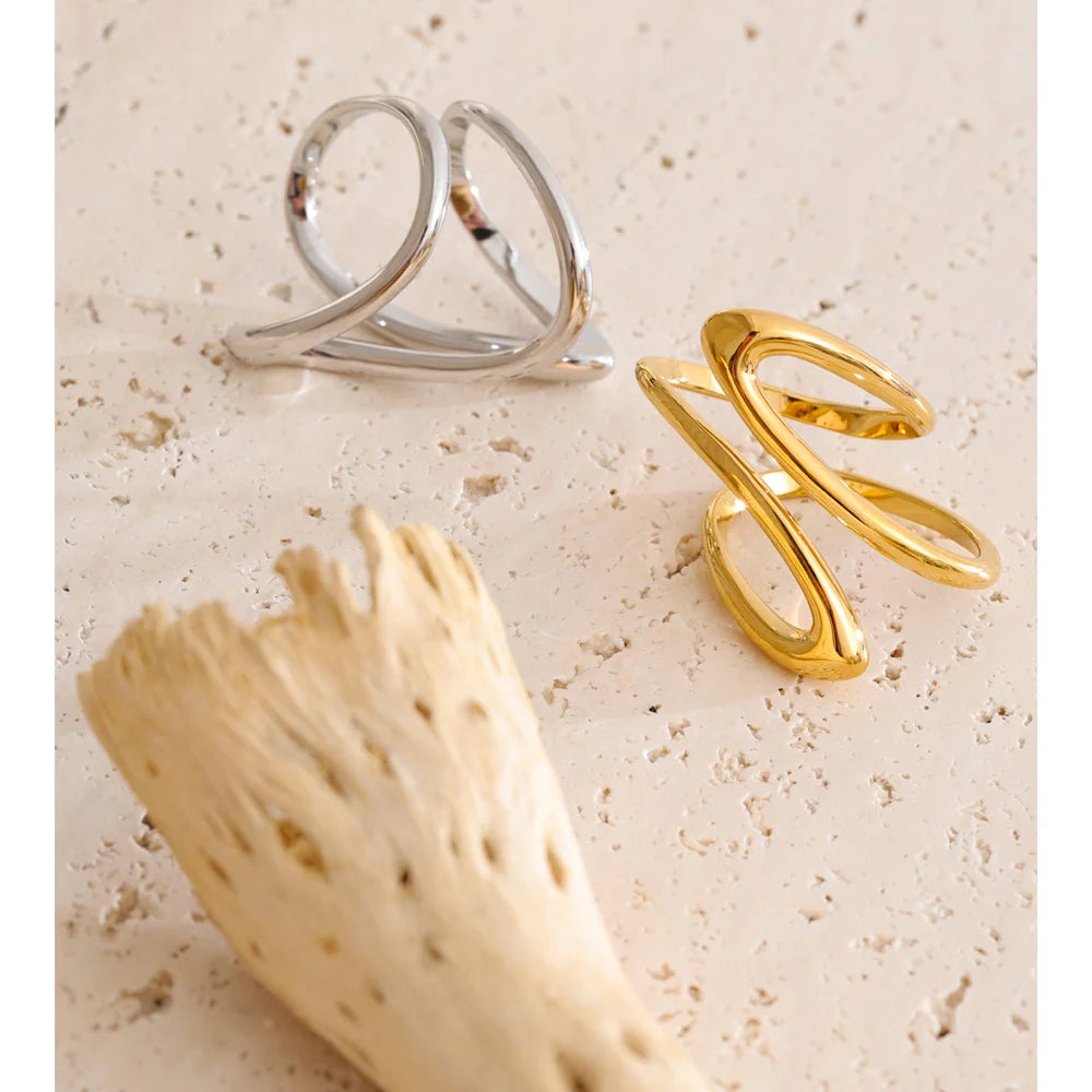 Ripple Interlaced Wave Ring