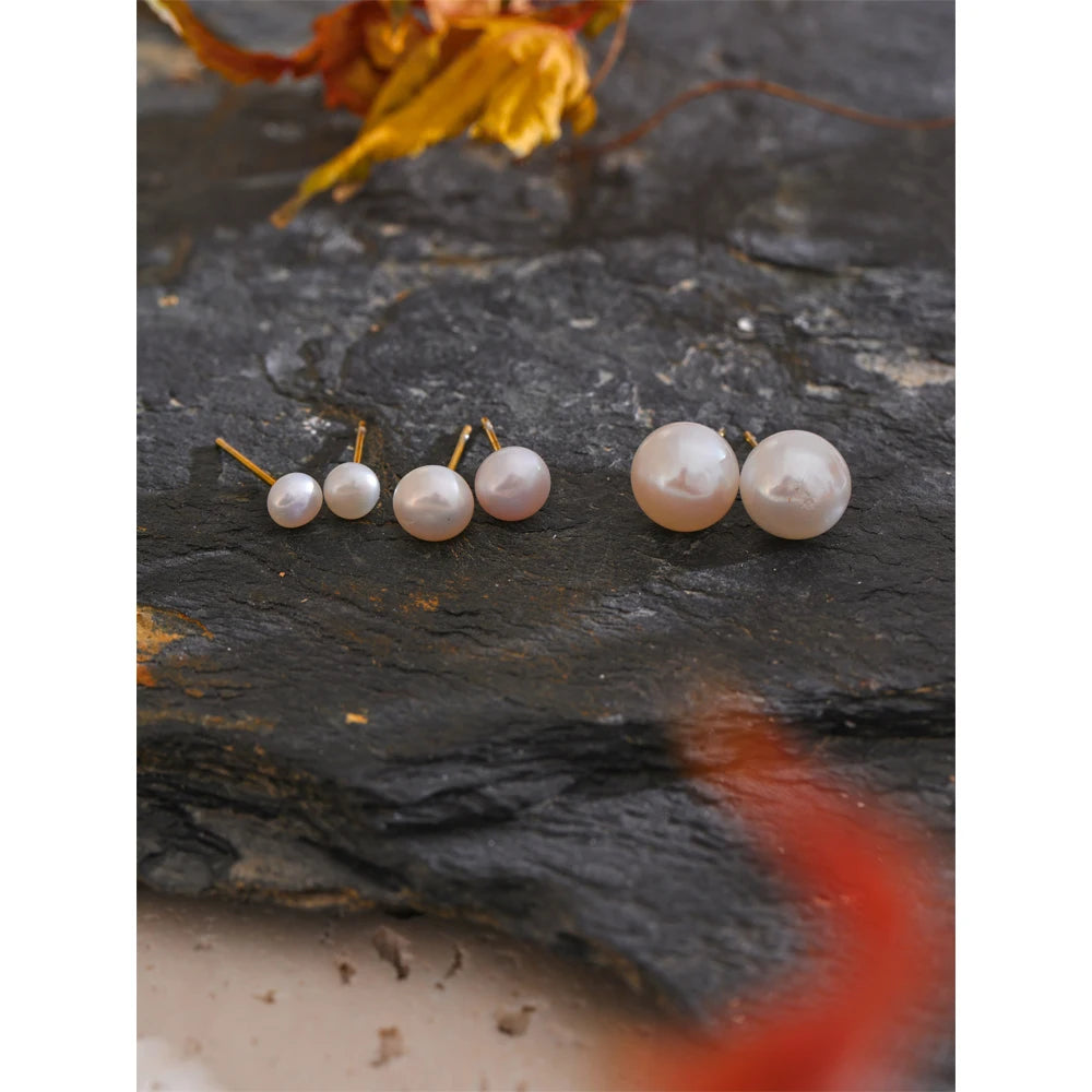 Lustre Pearl Stud Earrings Set