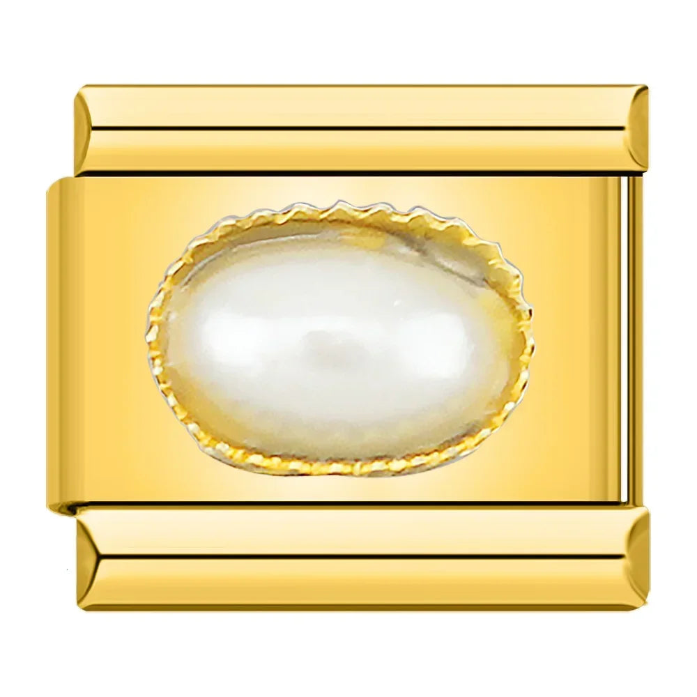 Elegant Pearl Resin - Gold Charm - Charmris