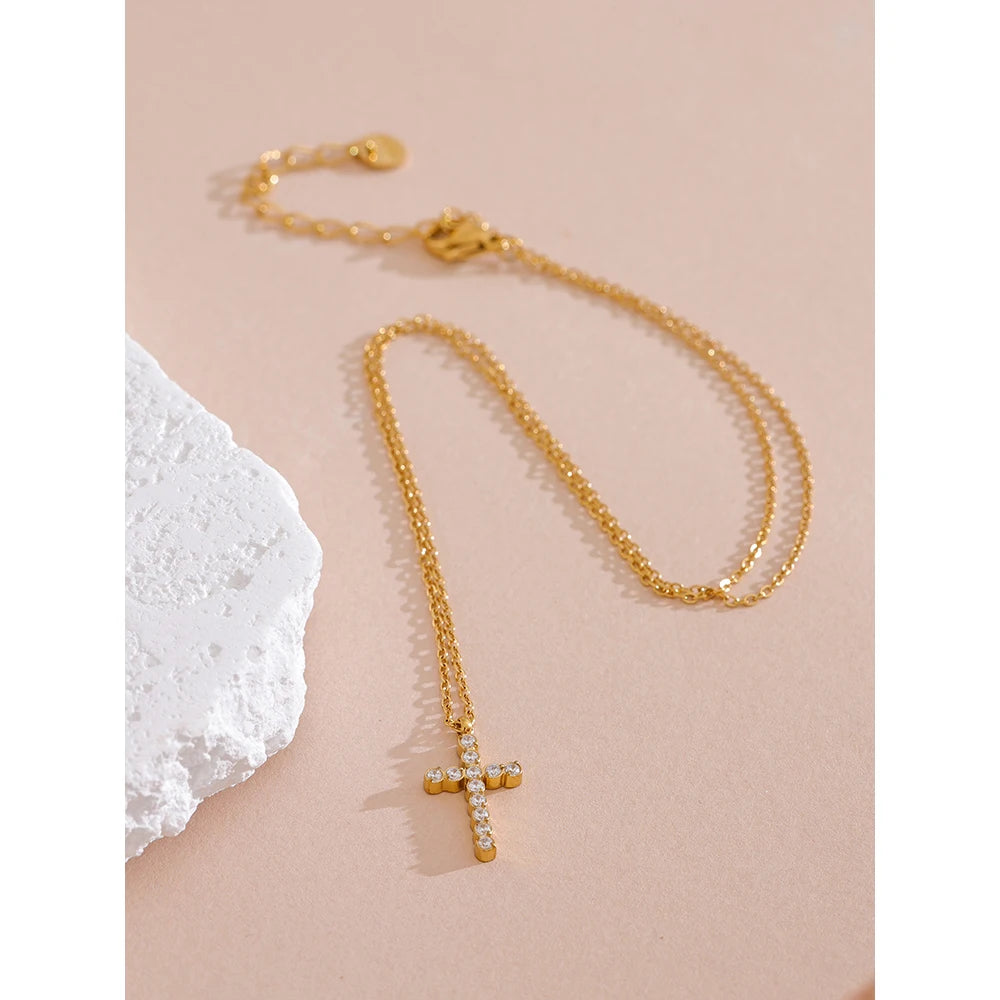 Heirloom Pavé Cross Pendant Necklace