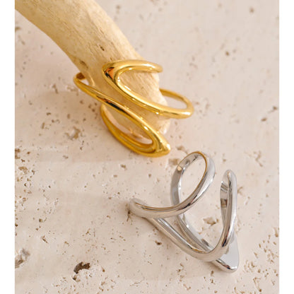 Ripple Interlaced Wave Ring