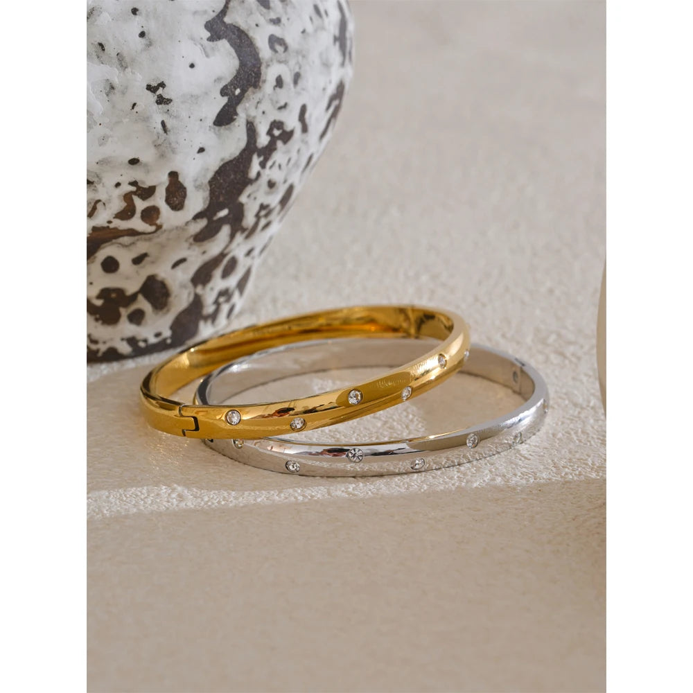 Stargaze Scattered Pavé Bangle