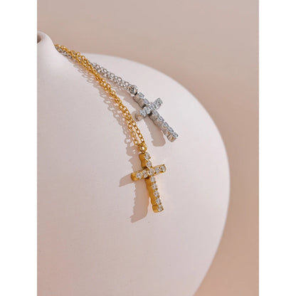 Heirloom Pavé Cross Pendant Necklace