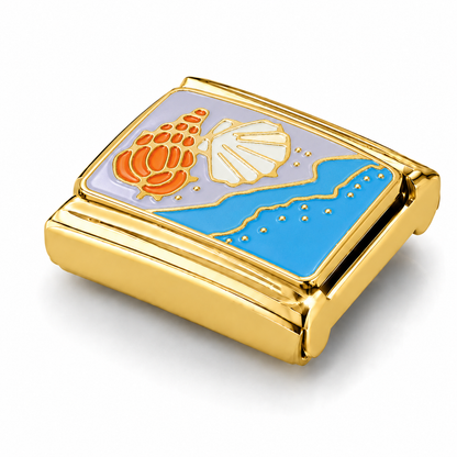 Seashore and Seashells – gold Italian charm close-up view