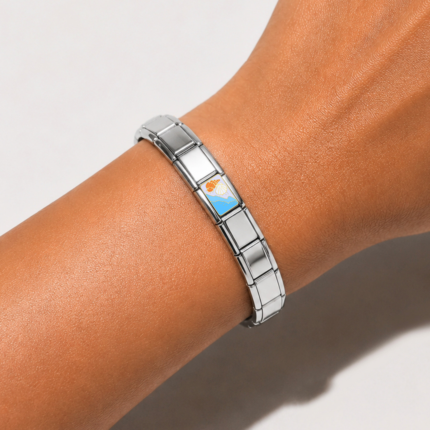 Seashore and Seashells - Silver Charm
