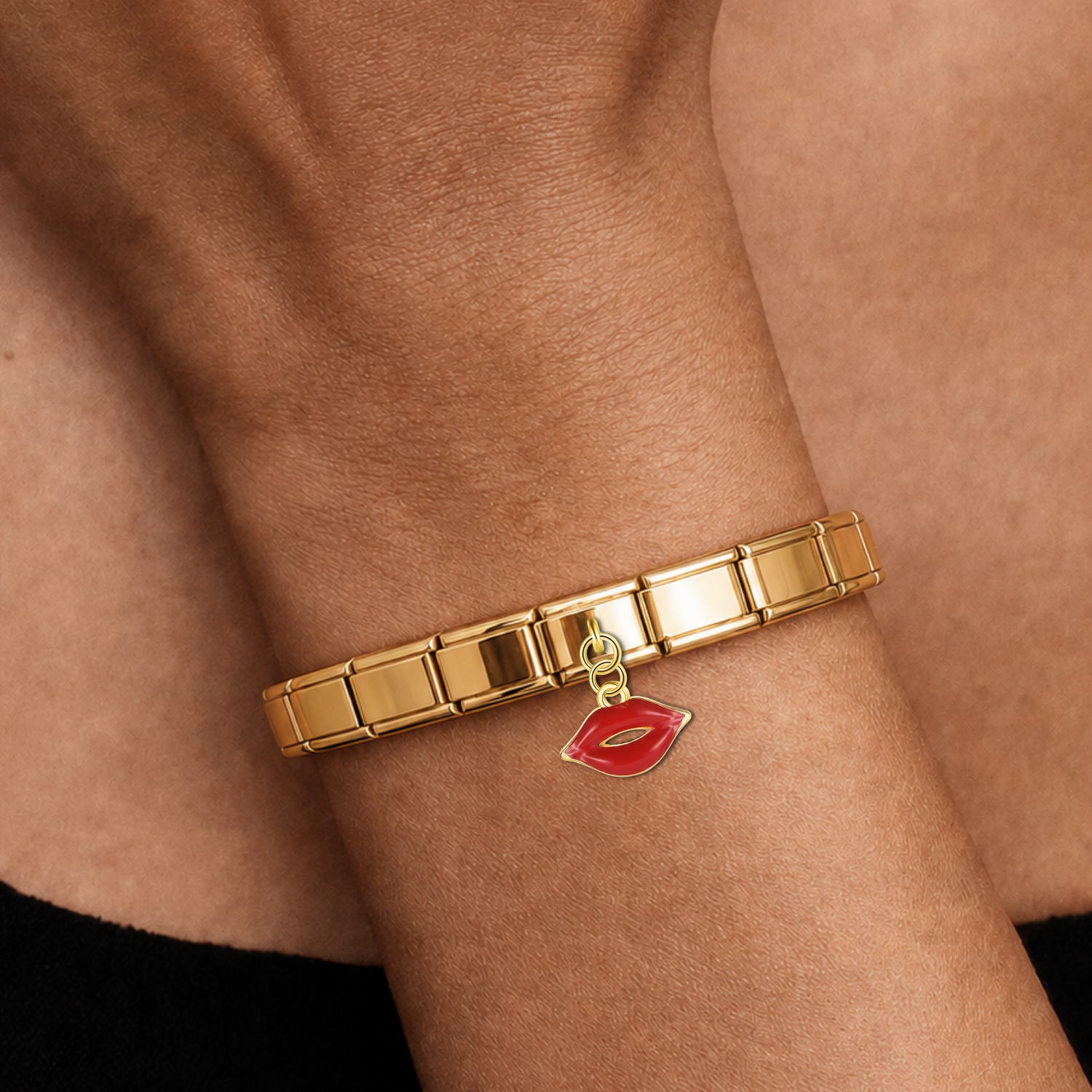 Sexy Lips – gold Italian pendant charm worn on an Italian charm bracelet